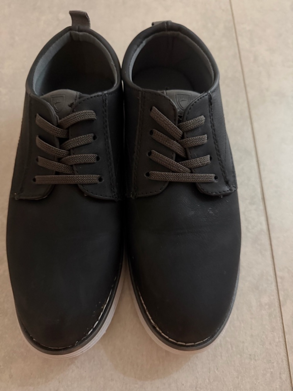 Boys black dress shoes size 3